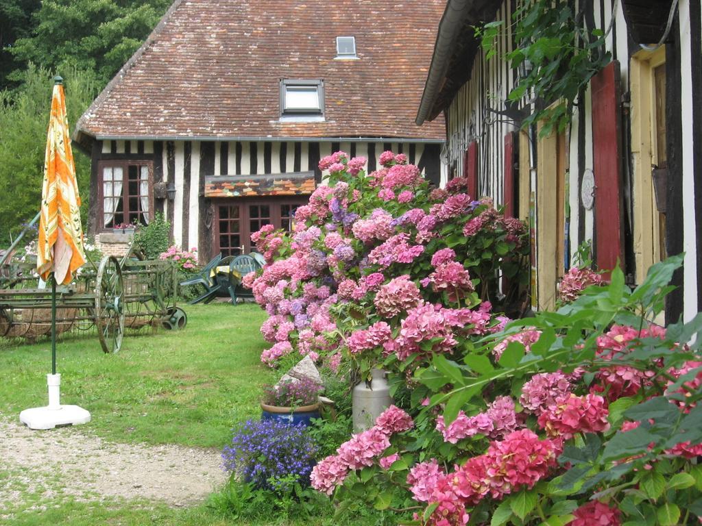 La Boursaie Acomodação com café da manhã Livarot-Pays-d'Auge Exterior foto